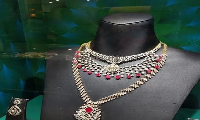 Tanishq Jewellery - Cochin - Ravipuram