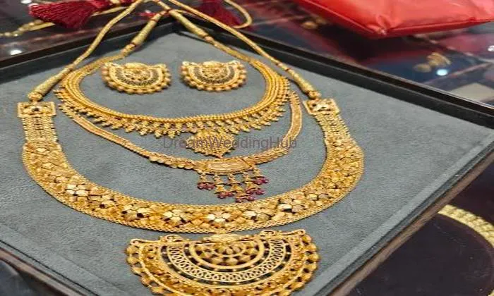 Tanishq Jewellery - Nasik - Sharanpur Road