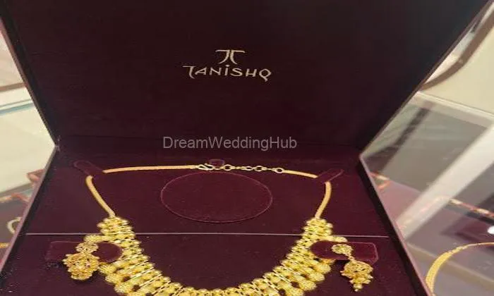 Tanishq Jewellery - Pune - Satara Road Tanishq Jewellery - Pune - Satara Road