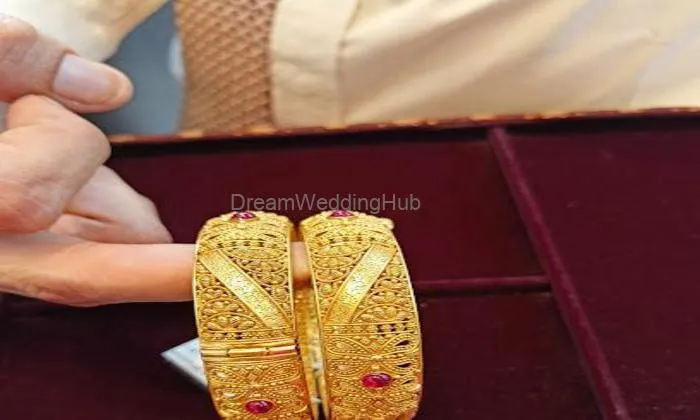 Tanishq Jewellery - Rajkot - Dr. Yagnik Road