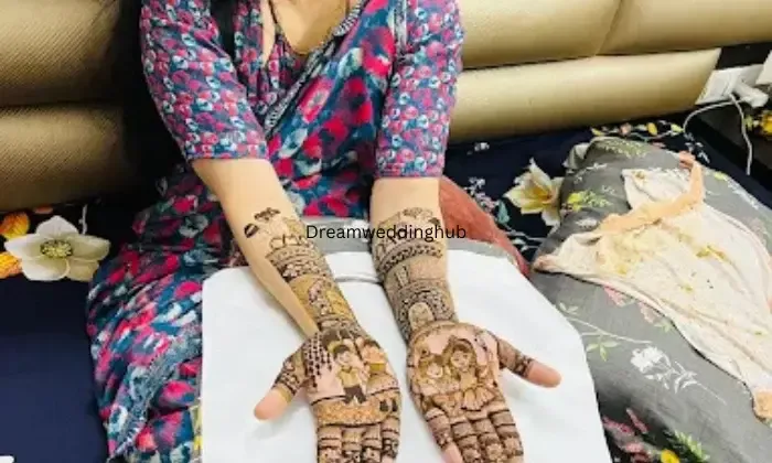 Teena Aayushi Mehndi Art