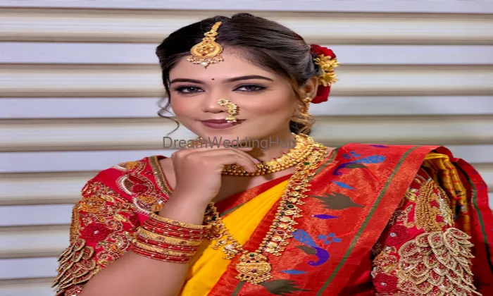 Teju Nalawade/ Dhawade Makeup Artist