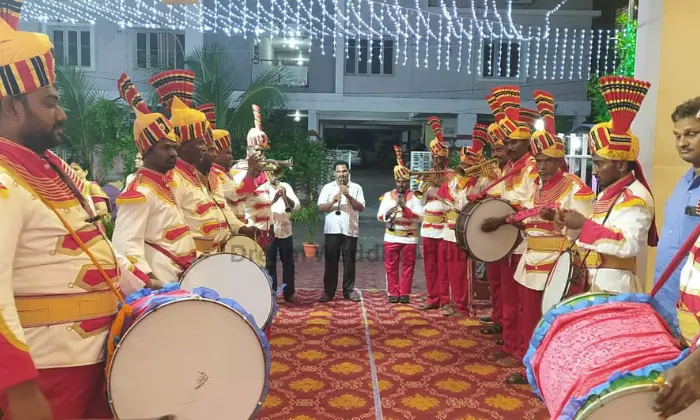 Tenali S Masthan Band Party