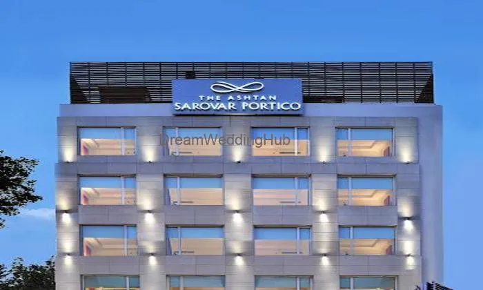 The Ashtan Sarovar Portico