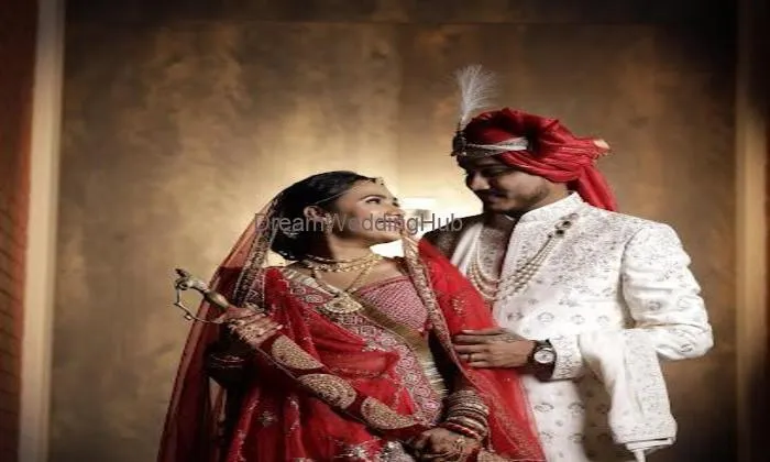 The Beauty Town Unisex Salon & Makeup Studio Vadodara - Bridal Salon Vadodara - Bridal Makeup Salon Alkapuri - Make-up Artist