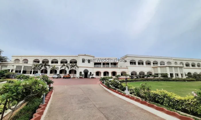 The Chanakya Bnr Hotel