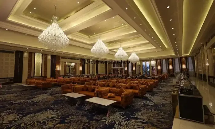 The Continental By Red Carpet
