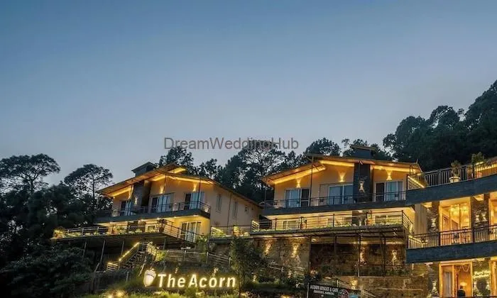 The Cozy Acorn Resort