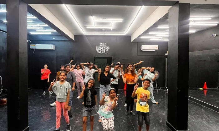 The Dancerz World