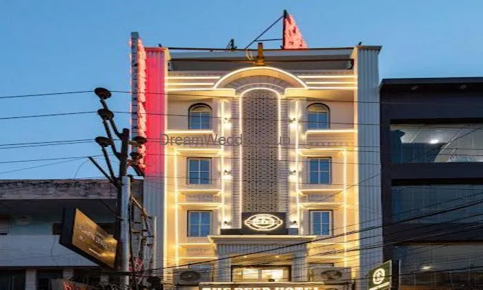 The Deep Hotel
