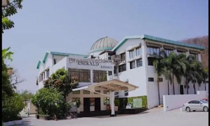 The Emerald Resort