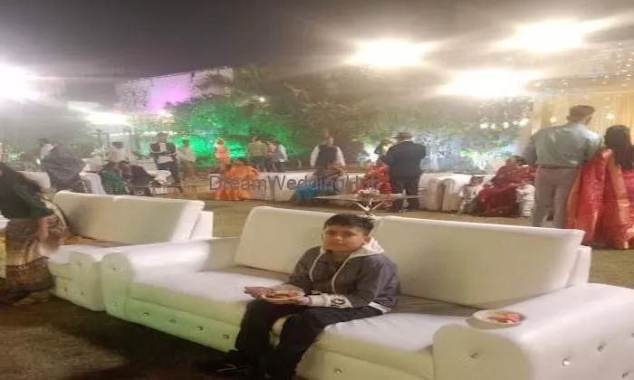 The Golden Era Party Lawn