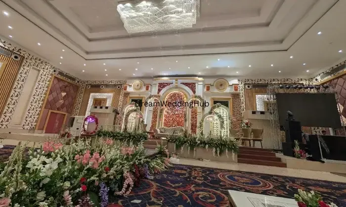 The Grand Aurra The Grand Aurra