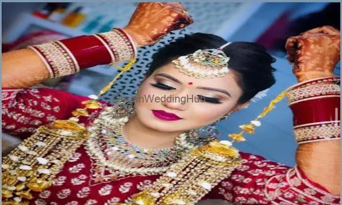 The Luxury Signature Salon & Academy -best Salon For Bridal Makeup ,skin , Hair Treatments In Kotkapura The Luxury Signature Salon & Academy -best Salon For Bridal Makeup ,skin , Hair Treatments In Kotkapura