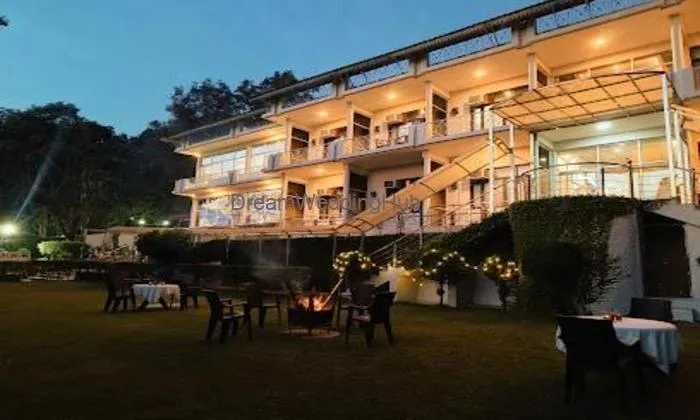 The Pine Oak Resort, Bhimtal