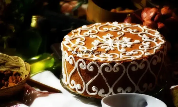 The Queens Cake