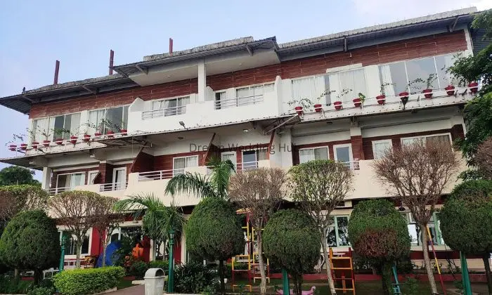 The  Retreat Resort