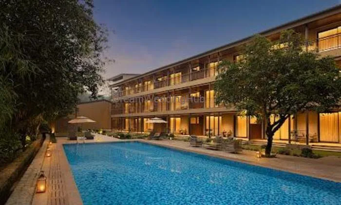 The Riverview Retreat