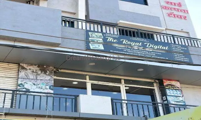 The Royal Digital Photo Studio