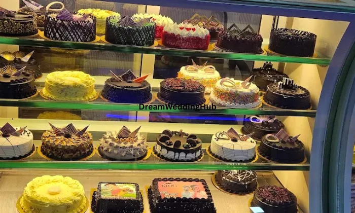 The Royal Fantasy Cakes