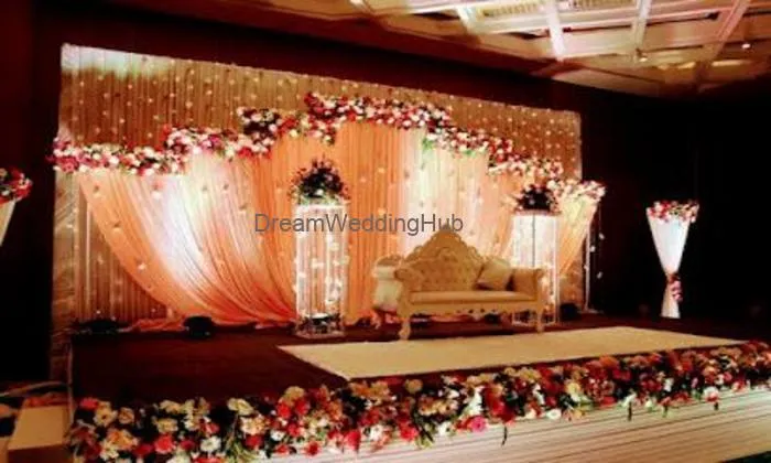 The Royal Party Decor
