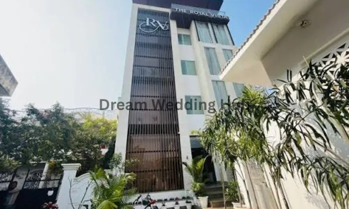 The Royal Vista