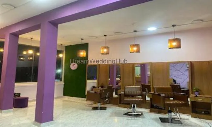 The Style Waves Unisex Salon
