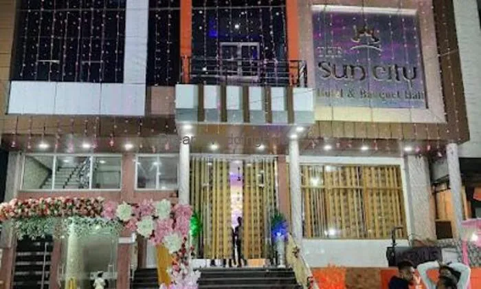 The Suncity Hotel & Banquet Hall