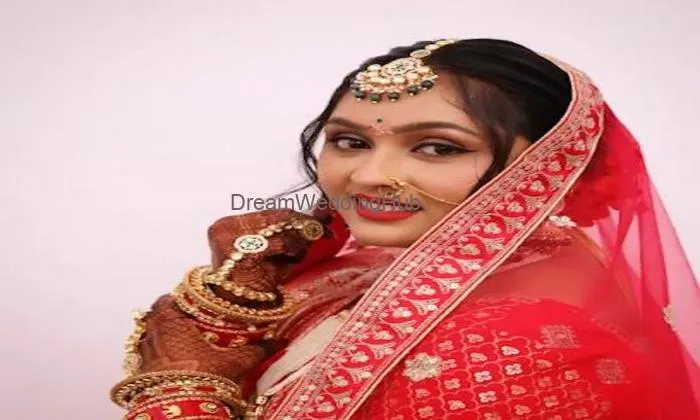 The Unique Makeover Best Salon In Veraval Makeup Artist Hair Salon