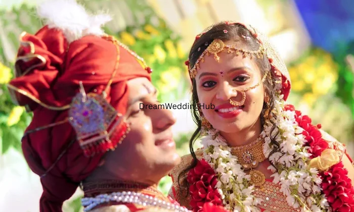The Wedding Moments