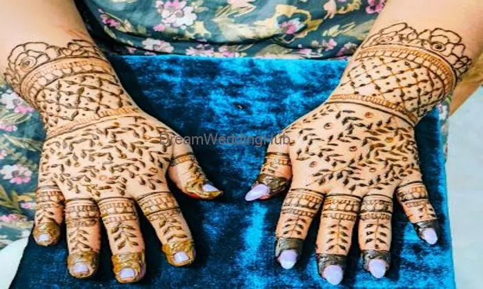 Thohgai Henna And Nail Studio