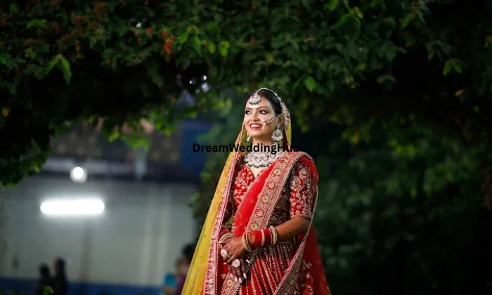 Tiara Makeovers By Chhavi Chauhan
