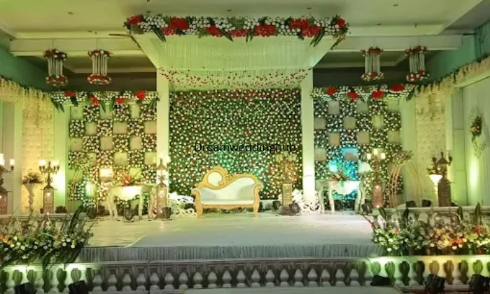 Tlaxman Gardens