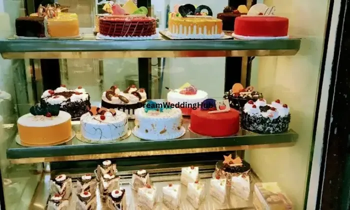 Treat House Cakes  More