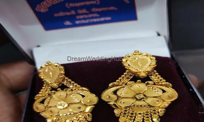 Tulsi Ornamenst