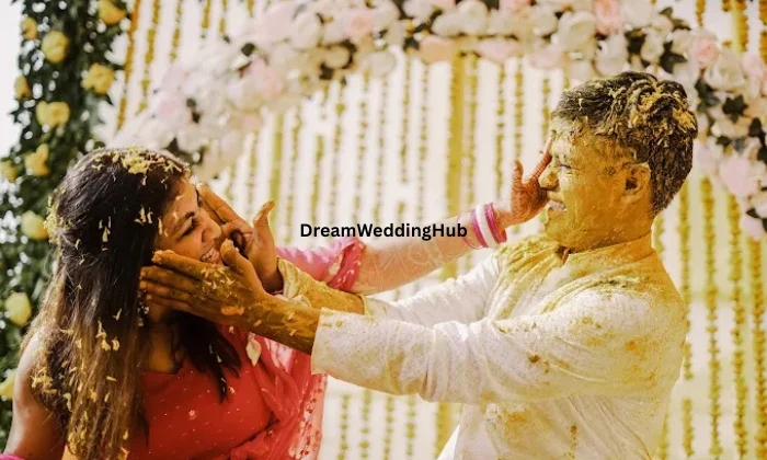 Two Be Weds