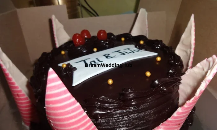 Unique Cakes And Chocolates