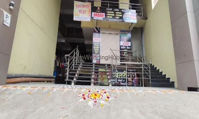 Urban Cloth Center, Hanuman Peth Nanded.