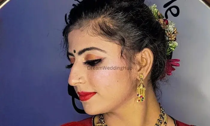 Urvi Beauty Parlour