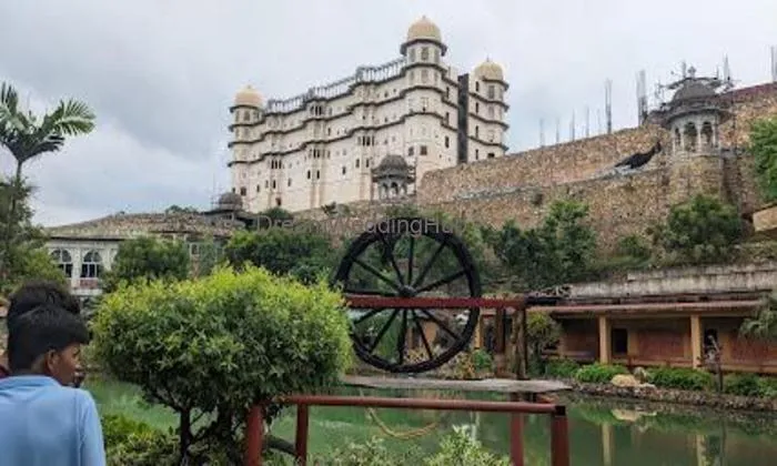 Utsav Resort