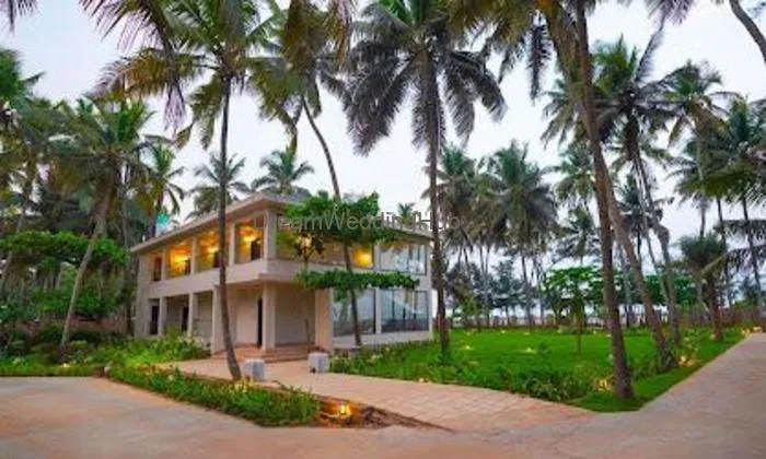 Uva Sands