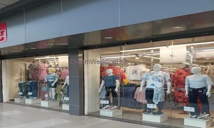 V-mart - Etawah