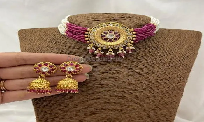 V R Jewels