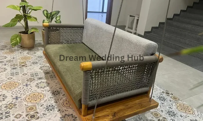 V Square Furniture