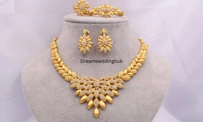 V V Shirodkar  Sons Jewellers