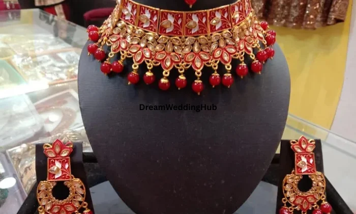 Vadhu Collection