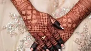 Vaishnavi mehendi artist