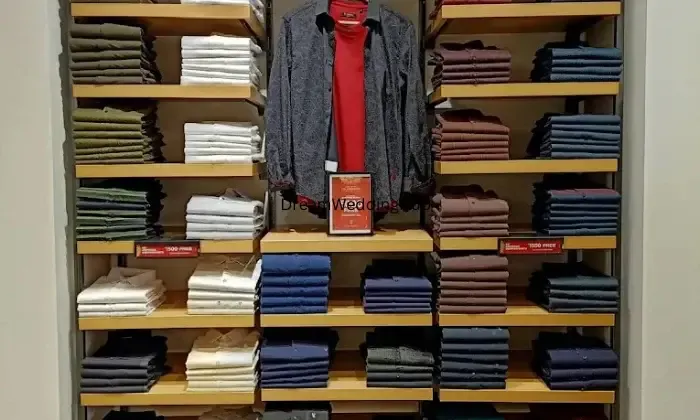 Van Heusen Store