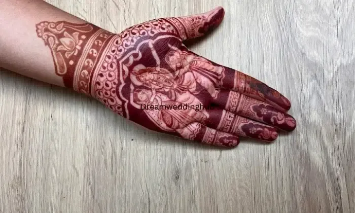 Vanchita Mehendi  Makeup