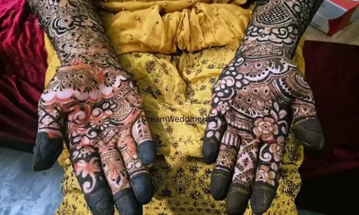 Vandana  Mehandi